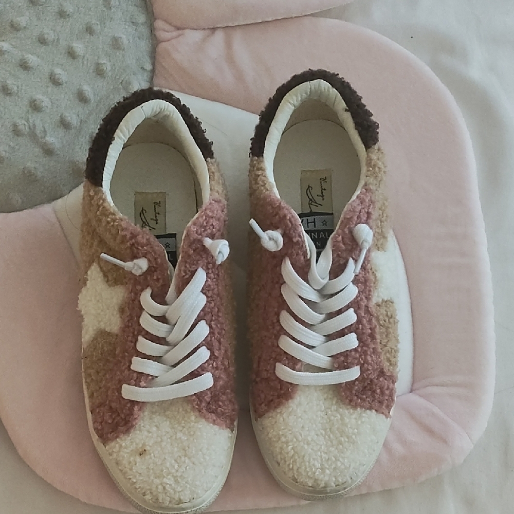 Cozy Multicolor Sherpa Sneakers